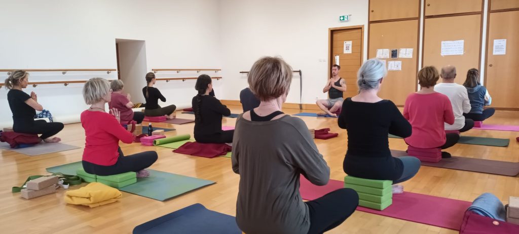 Cours Yoga débutant Cours Yoga débutant